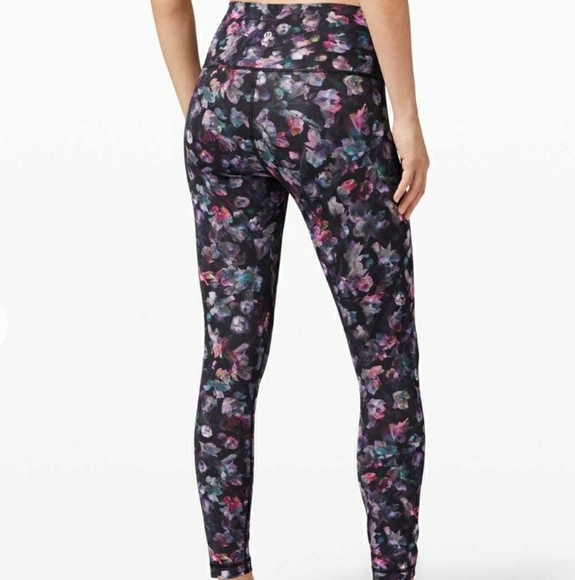 Lululemon Wunder Under Leggings - Picture 2 of 8